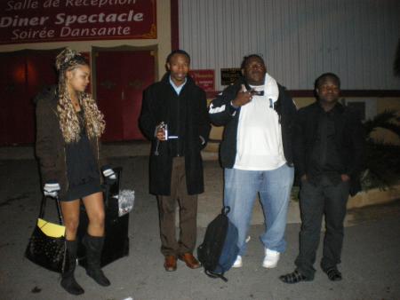 STELLA,ZOUBAIR,MOI ET LE PAPE